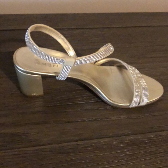 naturalizer vanessa strappy sandals champagne